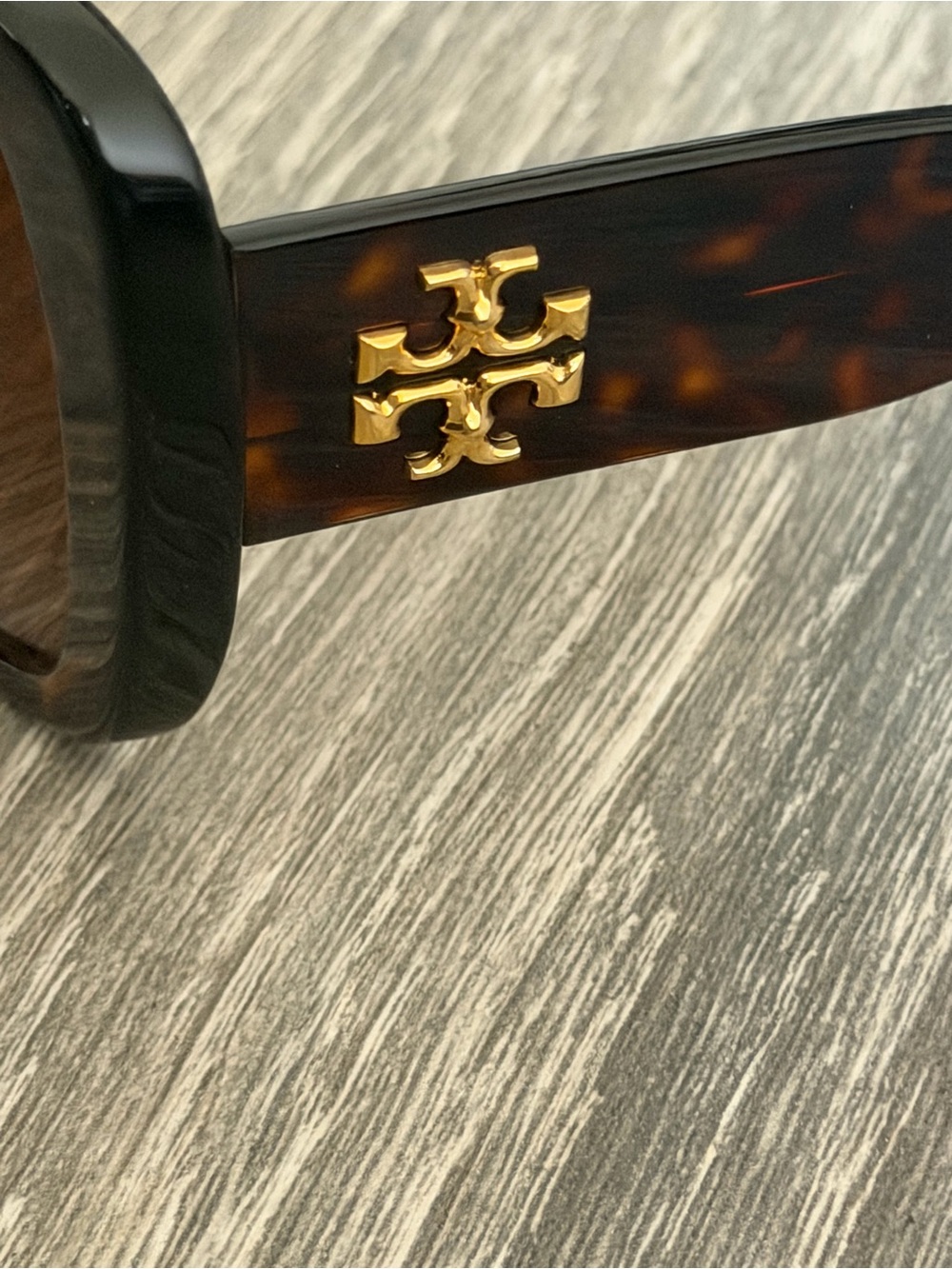 Tory Burch Tortoise Square Sunglasses with Gold Logo - Picture 2 of 5